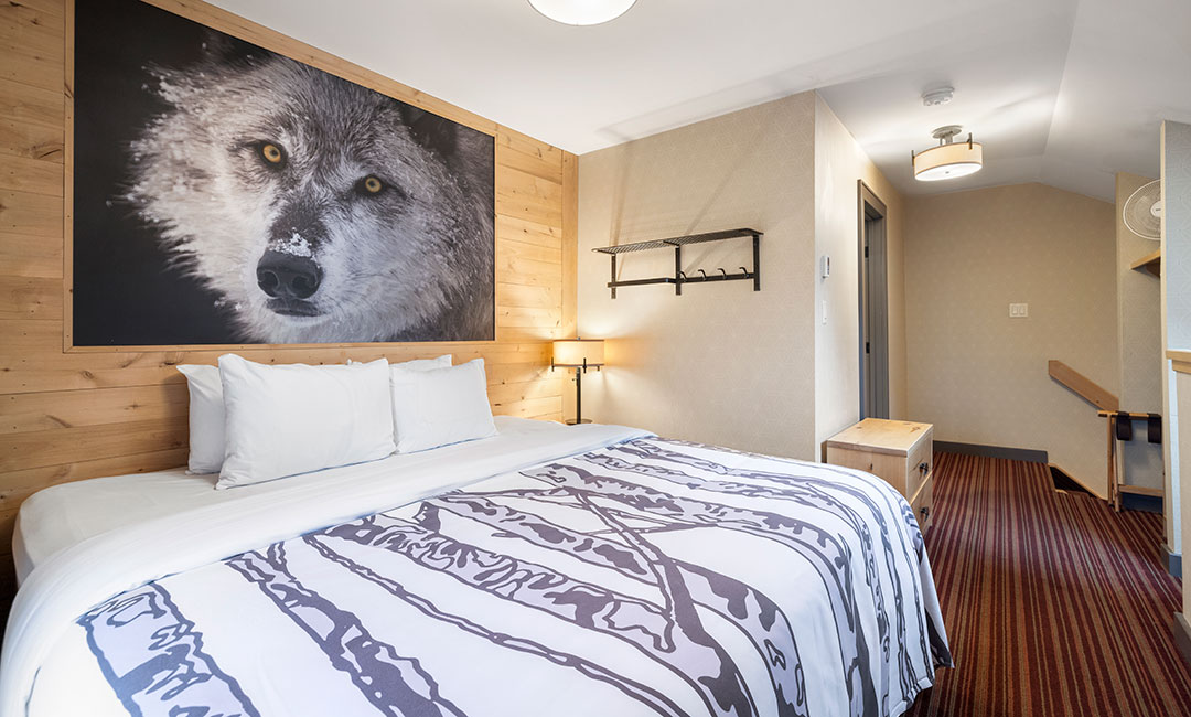 Wolf Loft Condo - Bedroom