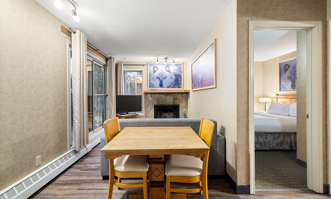 1 Bedroom Condo - Dining Area
