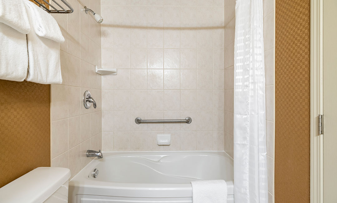 2 Bedroom Condo - Bathroom